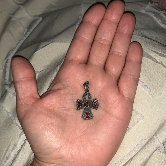 Vintage Sterling Silver  Filigree Cross Pendant with Garnet Stone - Picture 13 of 16